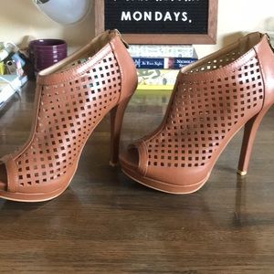 Brown Heels size 7